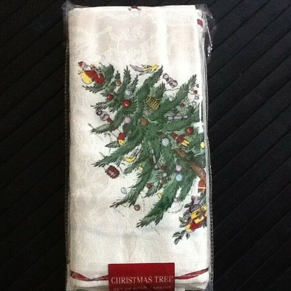 RARE Set of 4 brand new Spode Whimsical Christmas Tree Table Napkins w/ Red Trim - Picture 3 of 8